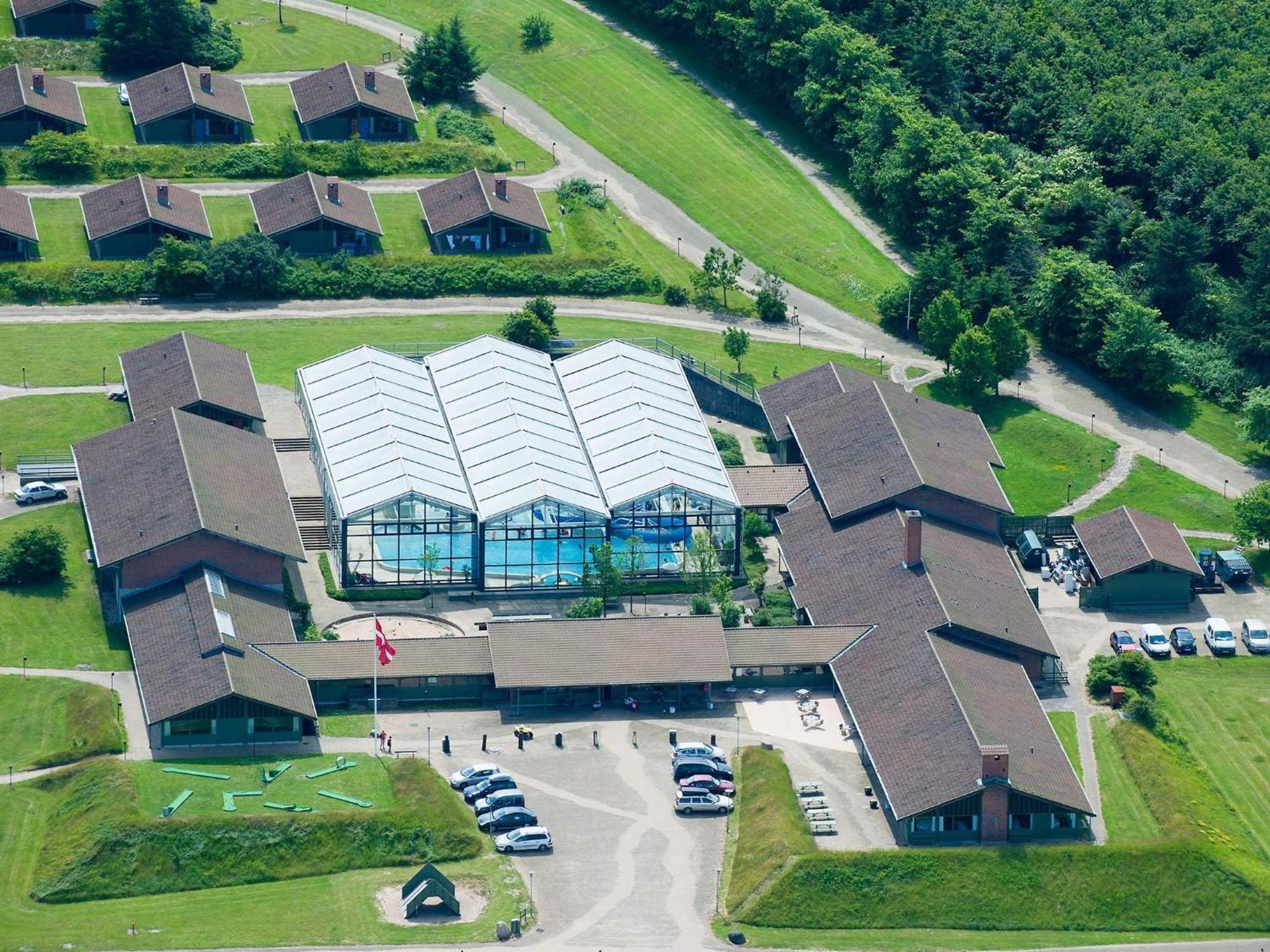 6 Person Holiday Home On A Holiday Park In Гиллеляйе Экстерьер фото